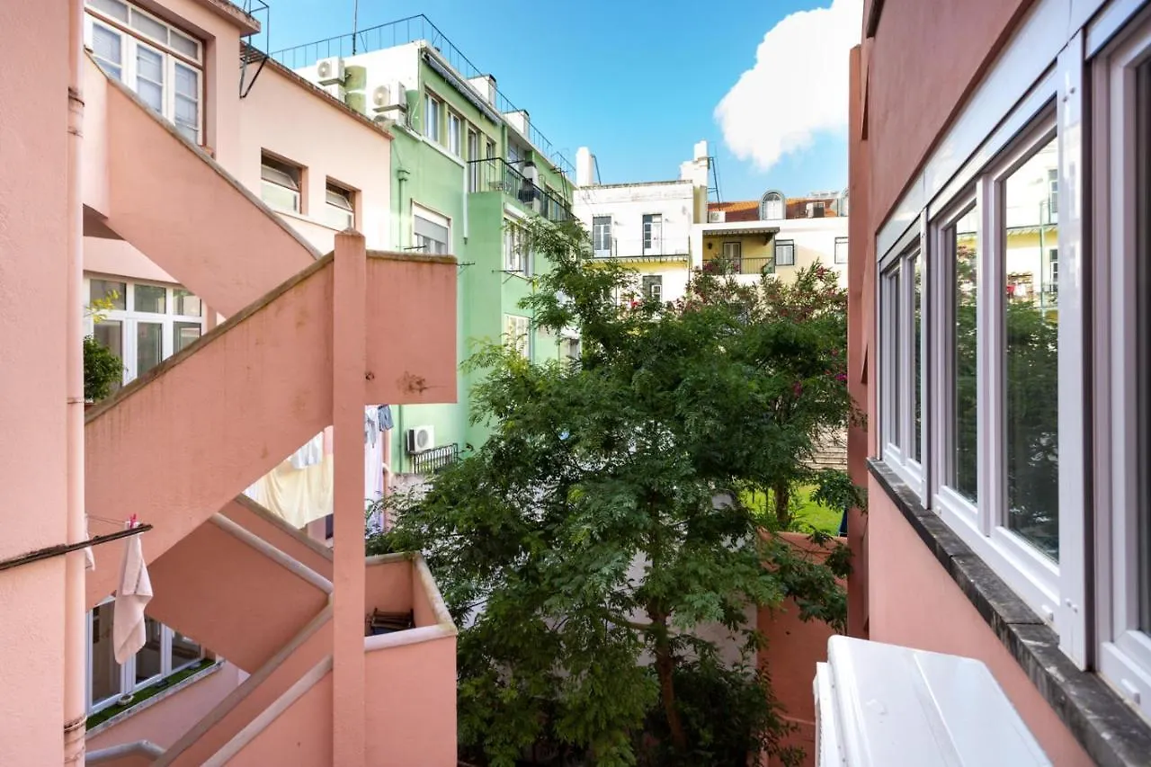 Joivy Bright And Beautiful 4Br Apt 5 Mins To Rato Subway Lisboa 0*,