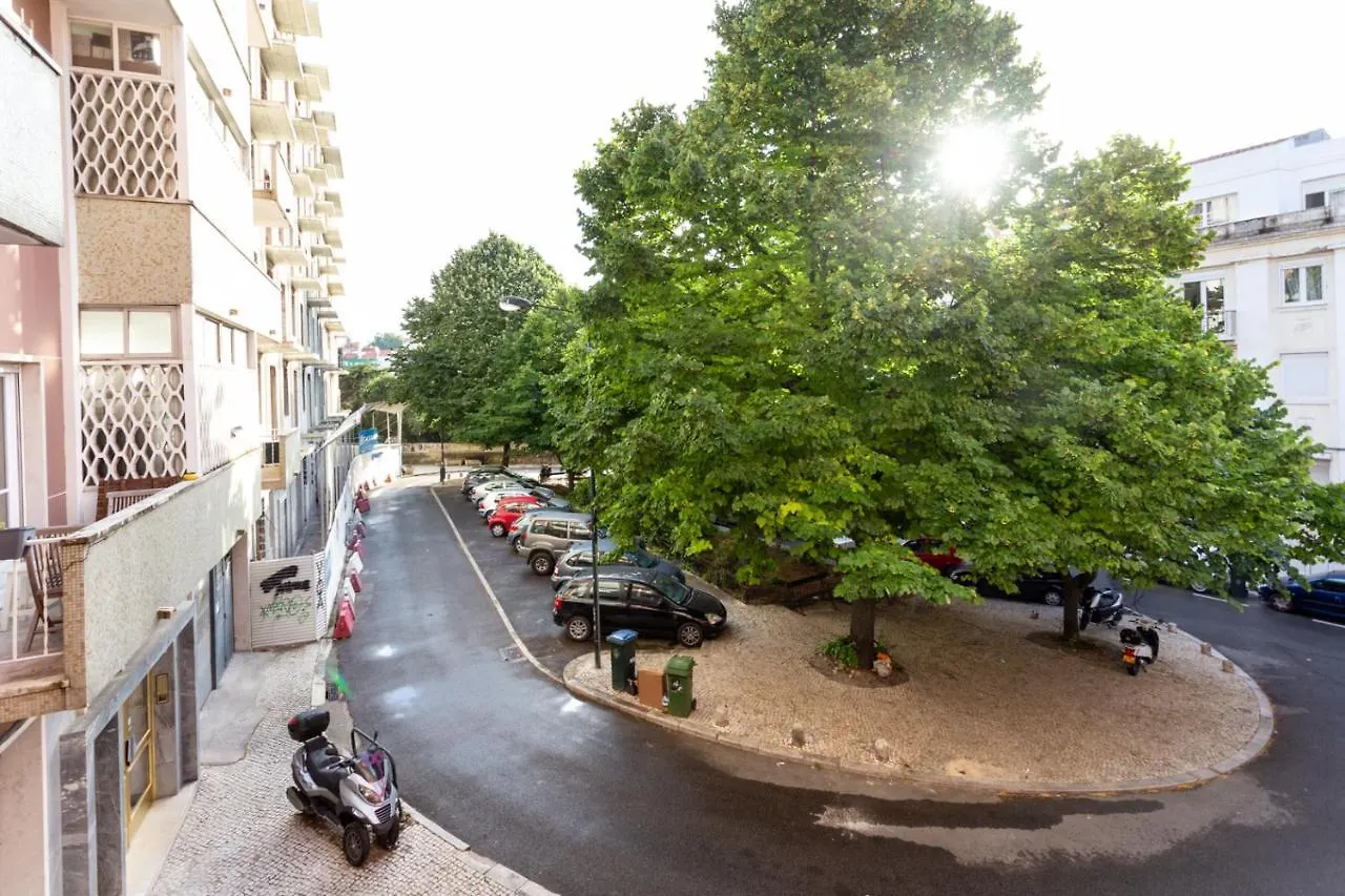 Appartement Joivy Bright And Beautiful 4Br Apt 5 Mins To Rato Subway Lisboa