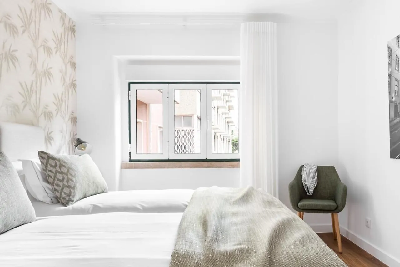 Appartement Joivy Bright And Beautiful 4Br Apt 5 Mins To Rato Subway Lisboa Portugal